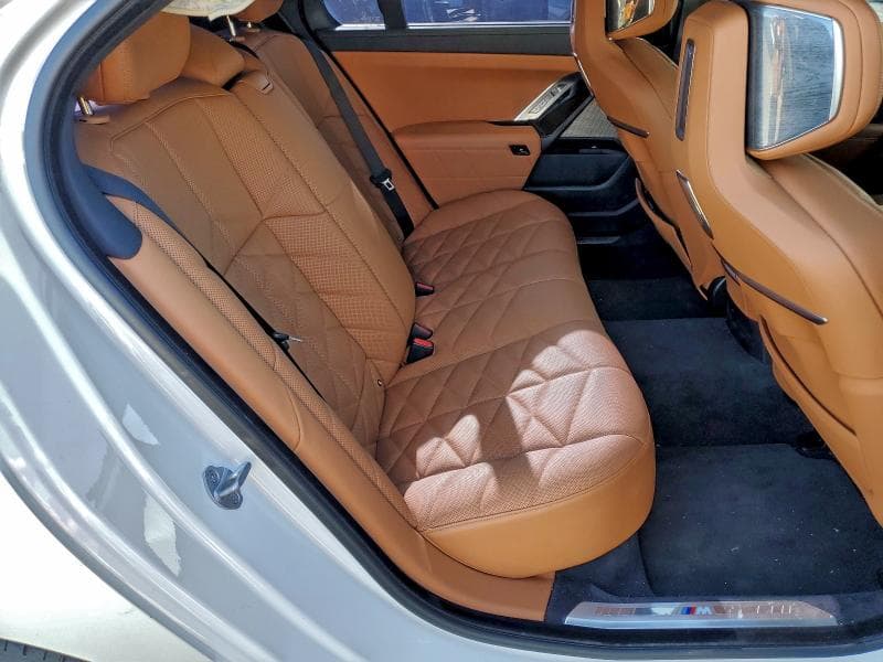 2023 BMW 740 I 10