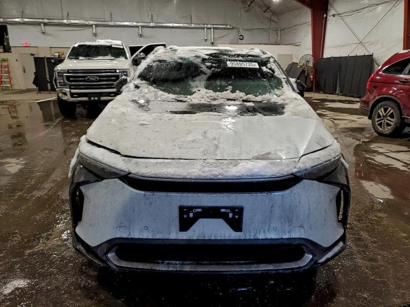 2023 TOYOTA BZ4X 5