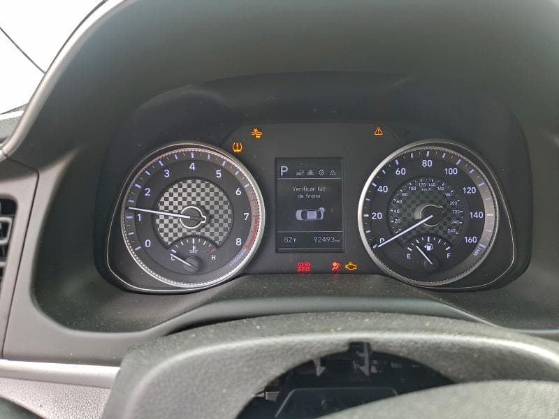 2020 HYUNDAI ELANTRA SEL 9