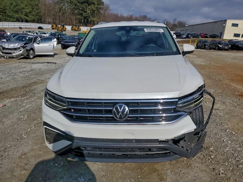 2023 VOLKSWAGEN TIGUAN SE 5