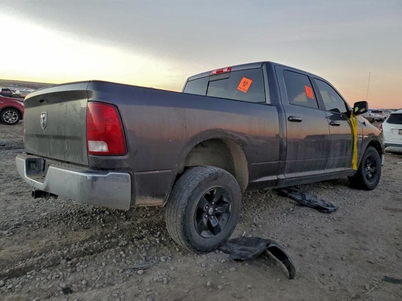 2020 RAM 1500 CLASSIC SLT 3
