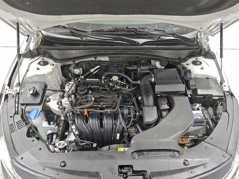 2019 KIA OPTIMA LX 11
