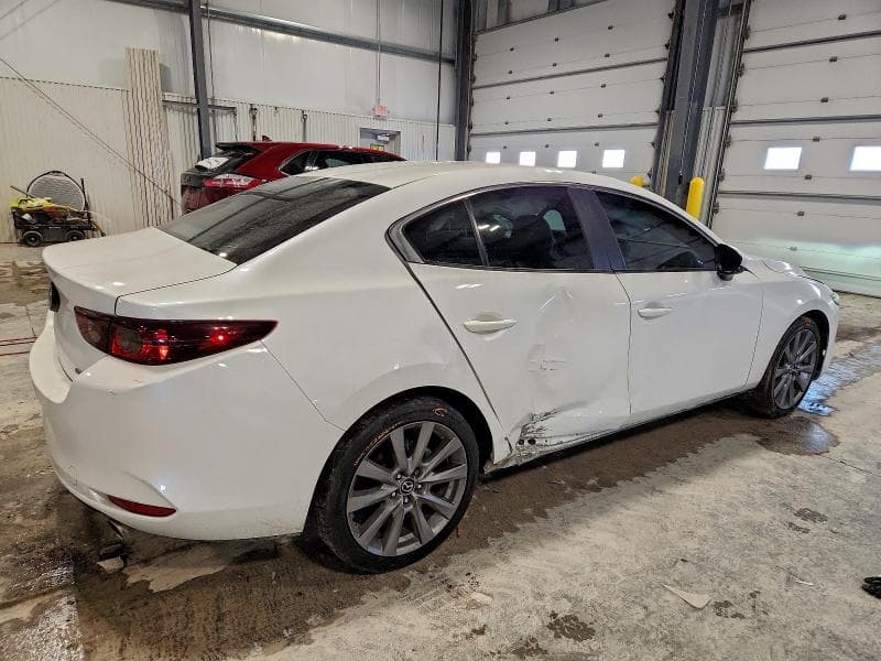 2021 MAZDA 3 SELECT 3