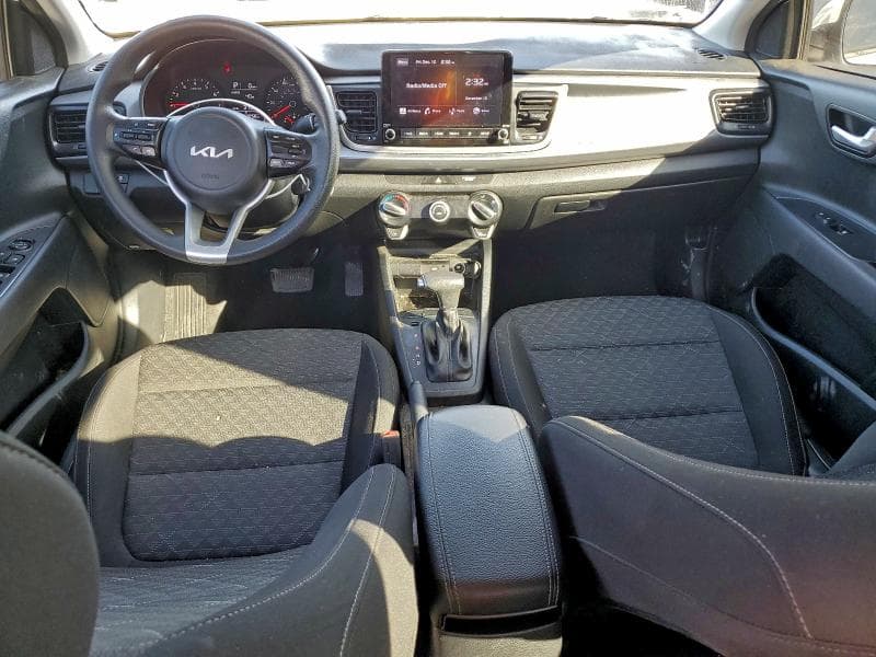 2022 KIA RIO 8