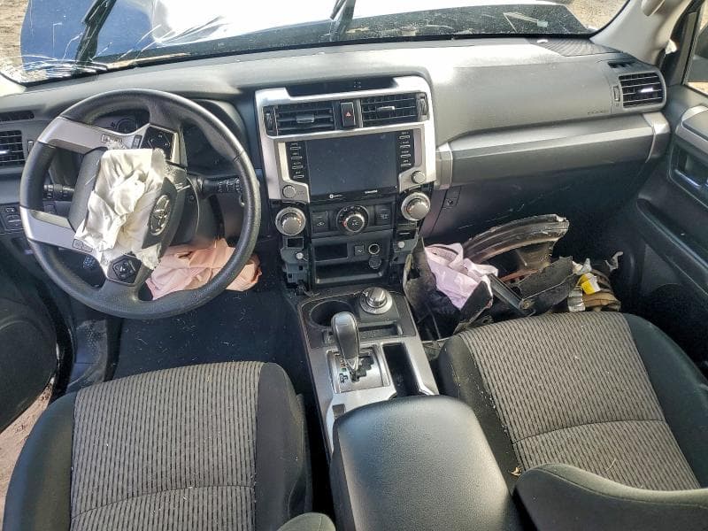 2024 TOYOTA 4RUNNER SR5/SR5 PREMIUM 8