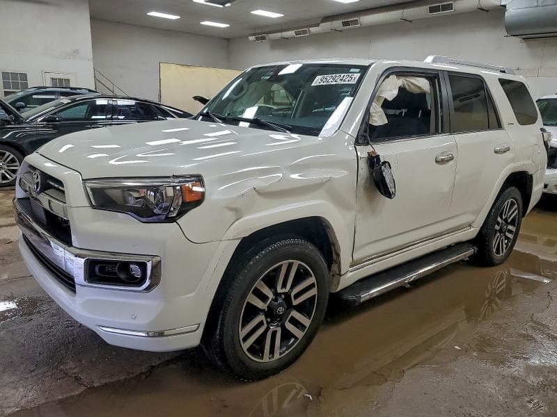2021 TOYOTA 4RUNNER TRAIL - 1