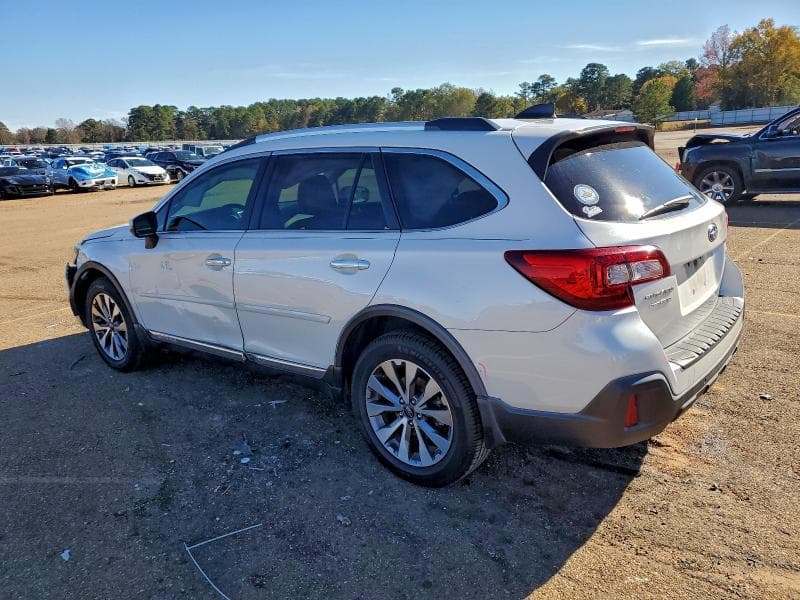2018 SUBARU OUTBACK TOURING 2