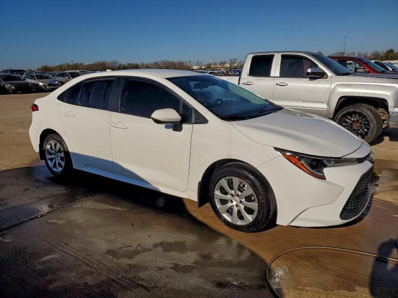 2020 TOYOTA COROLLA LE 4