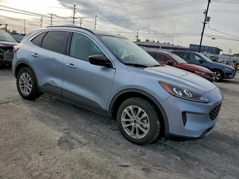 2022 FORD ESCAPE SE 4