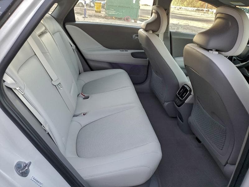 2024 HYUNDAI IONIQ 6 SEL 10