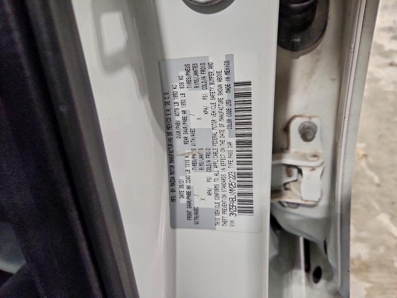 2021 MAZDA 3 SELECT 12