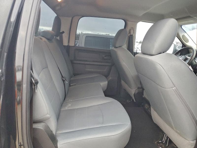 2018 RAM 2500 ST 10