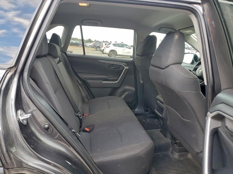 2020 TOYOTA RAV4 LE 11