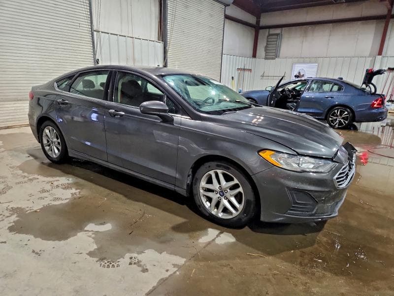 2019 FORD FUSION SE 4