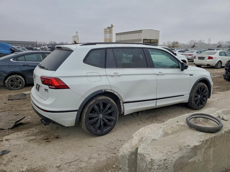 2021 VOLKSWAGEN TIGUAN SE 3
