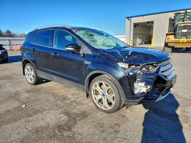2019 FORD ESCAPE TITANIUM 4