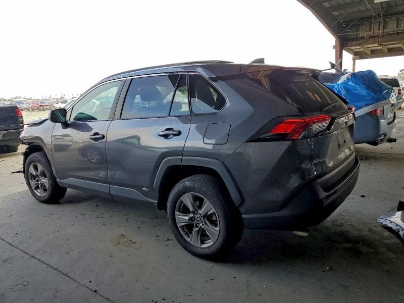 2022 TOYOTA RAV4 LE 2