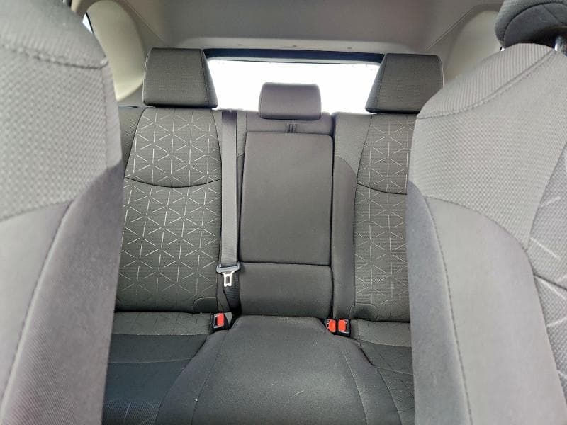 2024 TOYOTA RAV4 XLE 10