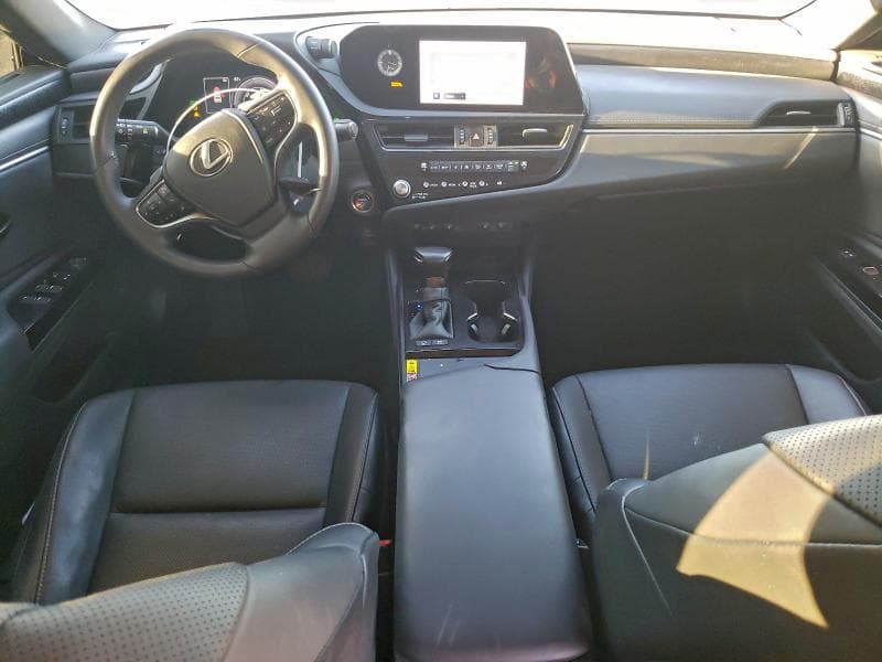 2024 LEXUS ES300H 8