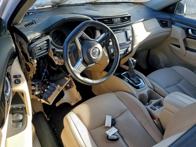 2020 NISSAN ROGUE S 8