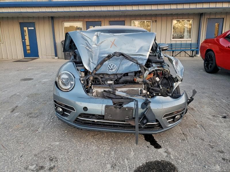 2019 VOLKSWAGEN BEETLE S 5
