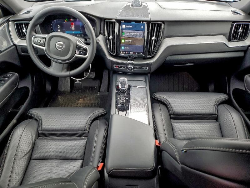 2024 VOLVO XC60 ULTIMATE 8