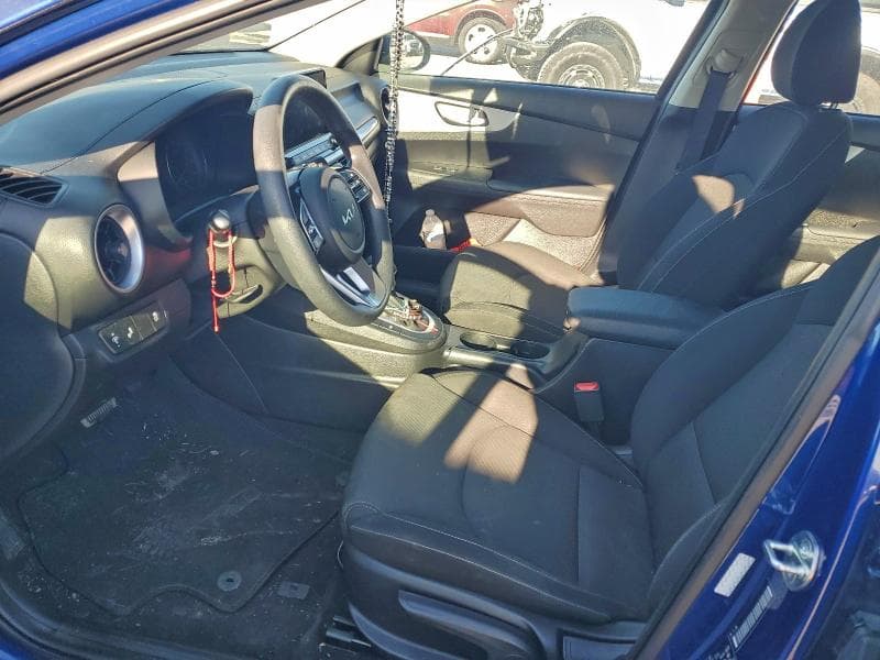 2023 KIA FORTE LX 7