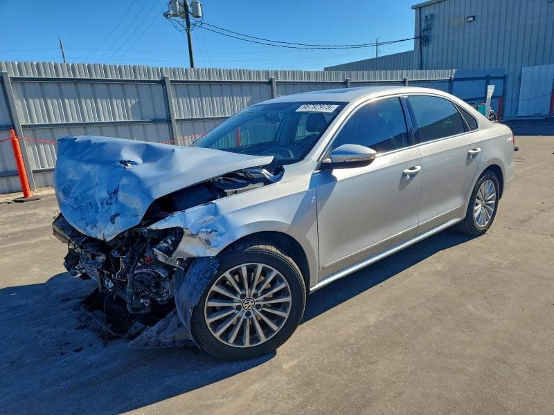 2017 VOLKSWAGEN PASSAT SE - 1