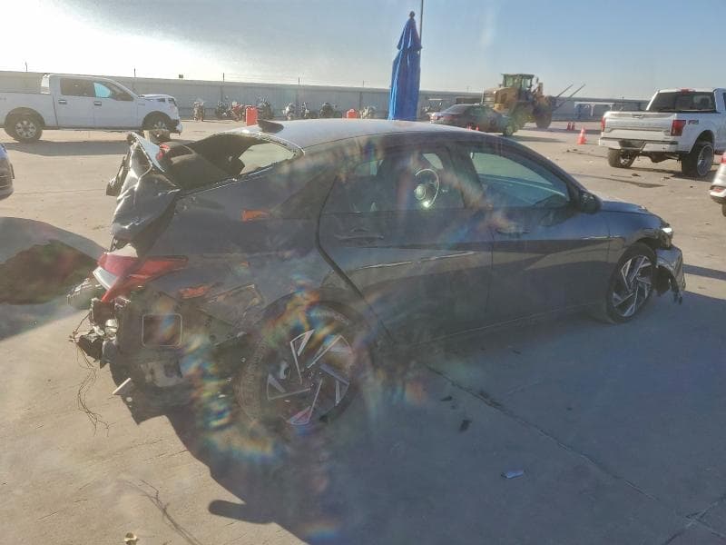 2025 HYUNDAI ELANTRA SEL SPORT 3