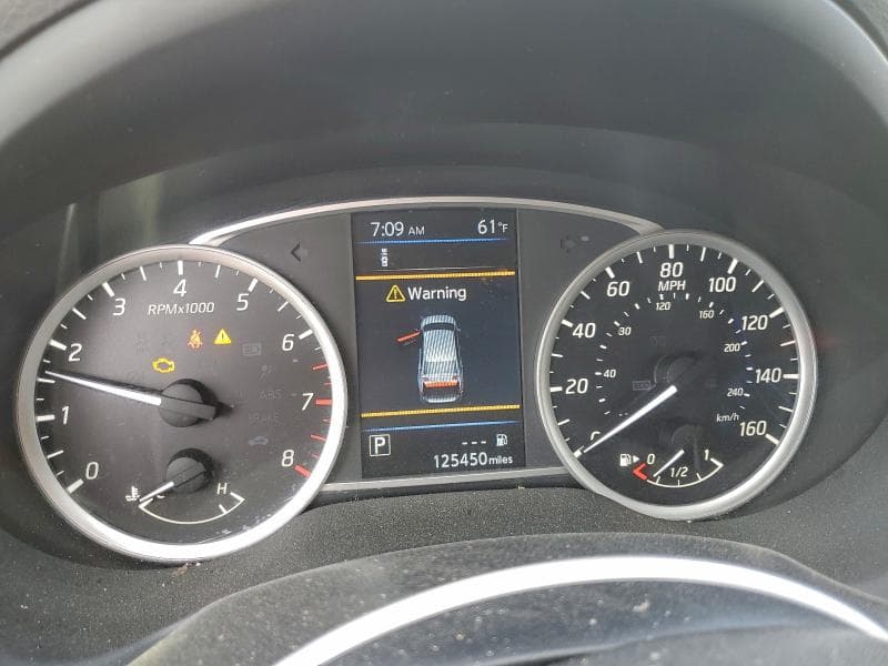 2019 NISSAN SENTRA S 9