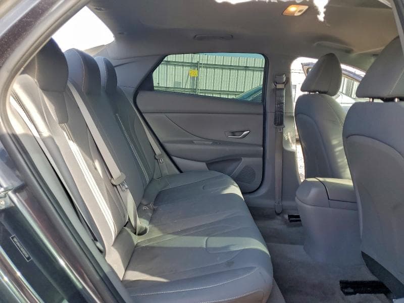 2021 HYUNDAI ELANTRA SEL 10