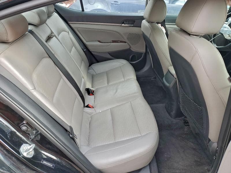 2017 HYUNDAI ELANTRA SE 10