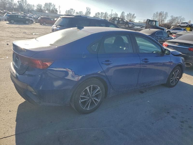 2023 KIA FORTE LX 3