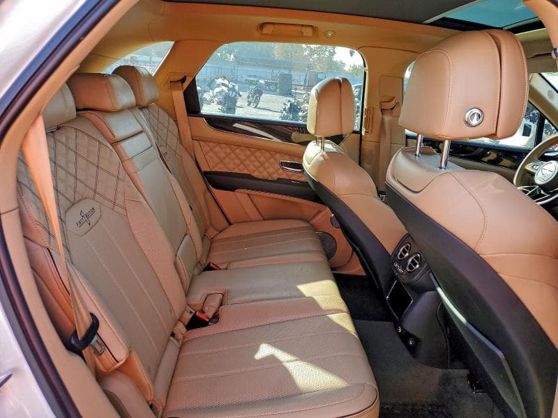 2022 BENTLY BENTAYGA 11