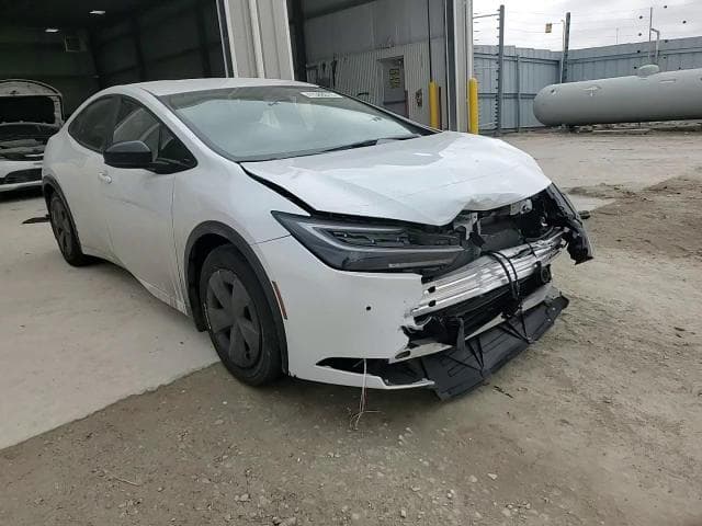 2024 TOYOTA PRIUS LE LE 15