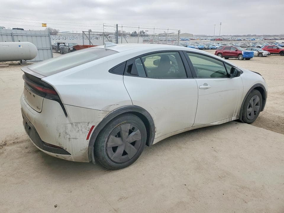 2024 TOYOTA PRIUS LE LE 3