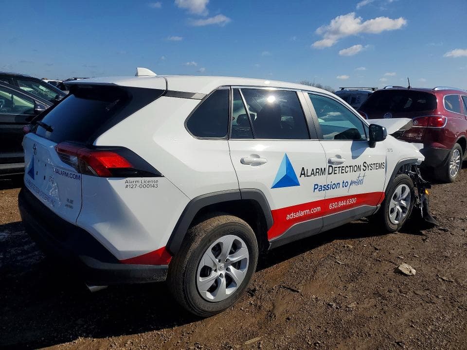 2025 TOYOTA RAV4 LE 3