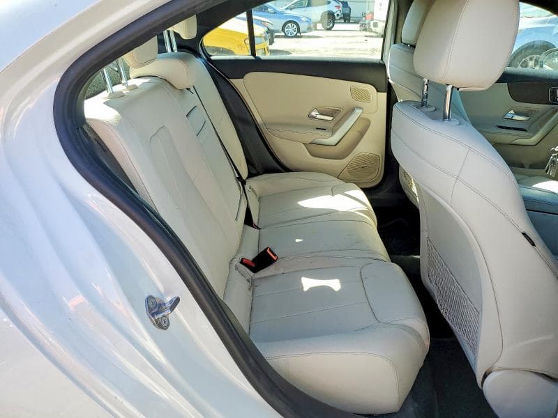 2019 MERCEDES-BENZ A 220 4MATIC 220 4MATIC 10