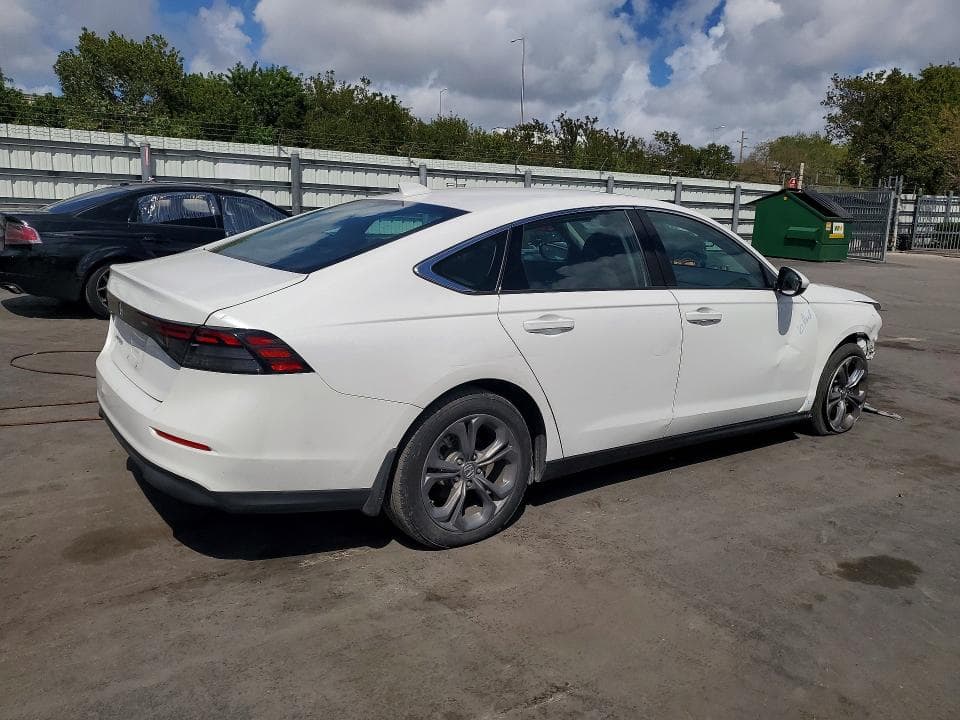 2024 HONDA ACCORD EX 3