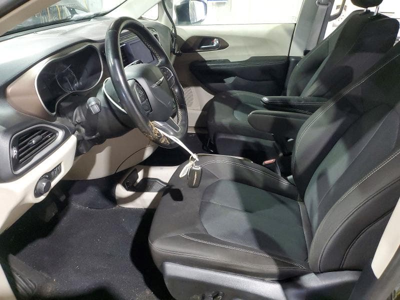 2022 CHRYSLER VOYAGER LX 8