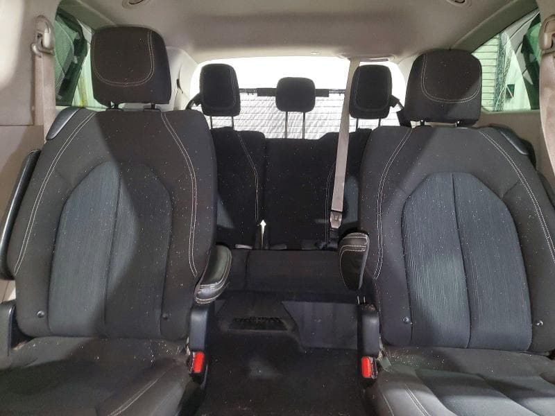 2022 CHRYSLER VOYAGER LX 11
