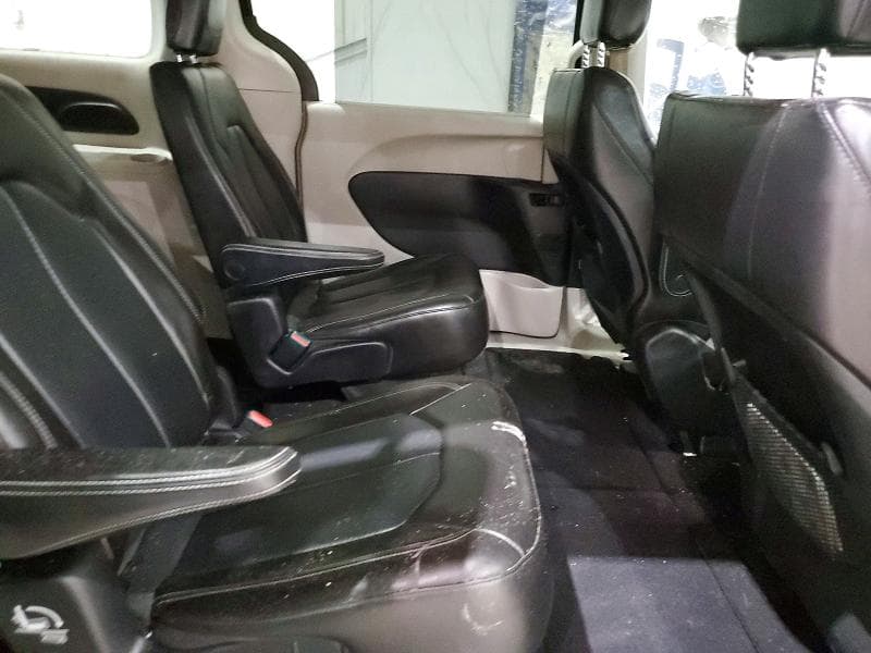 2021 CHRYSLER VOYAGER LXI 11