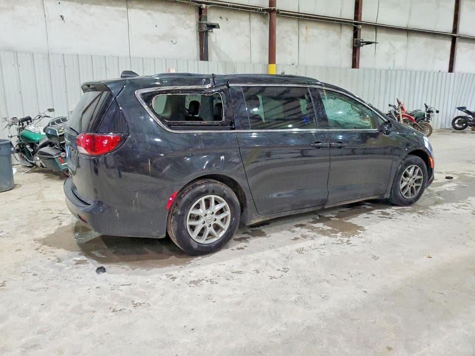 2021 CHRYSLER VOYAGER LXI 3