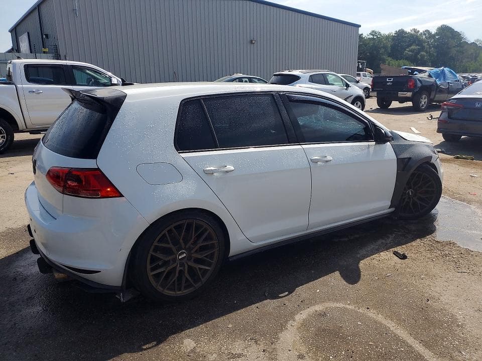2017 VOLKSWAGEN GTI S 3