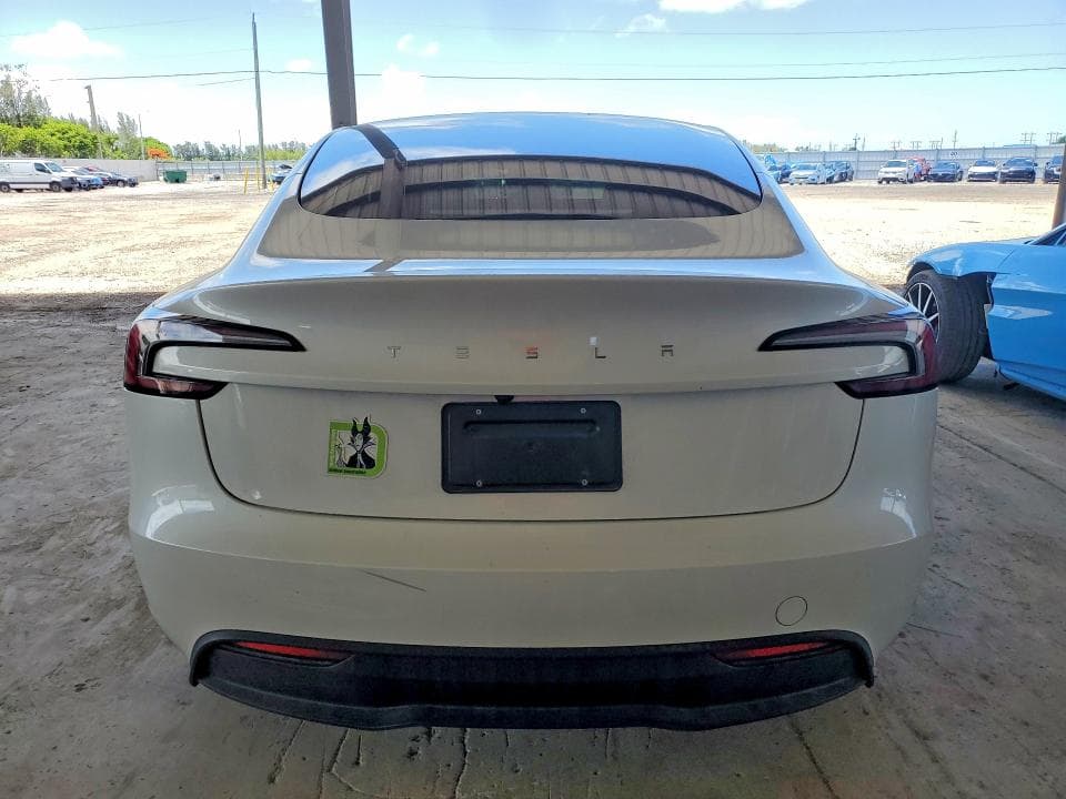 2025 TESLA MODEL 3 6