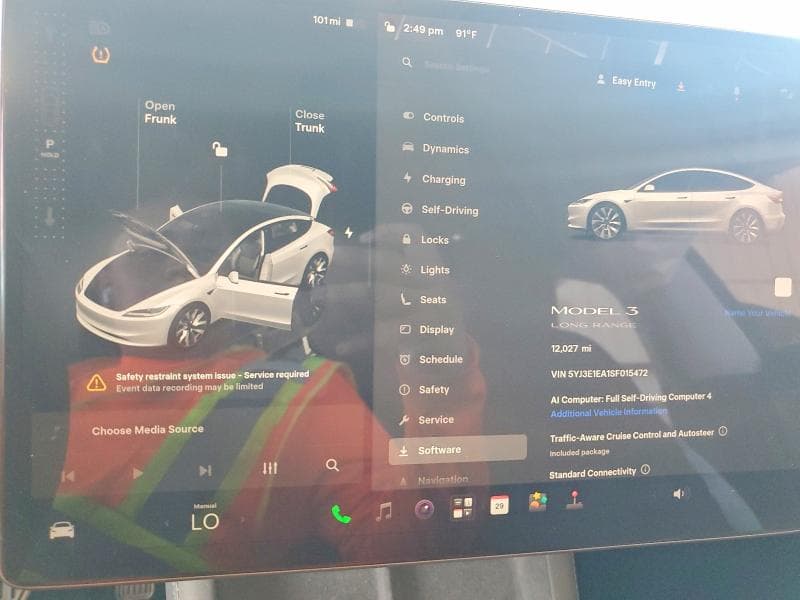 2025 TESLA MODEL 3 9
