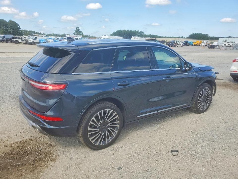 2021 LINCOLN CORSAIR RESERVE 3