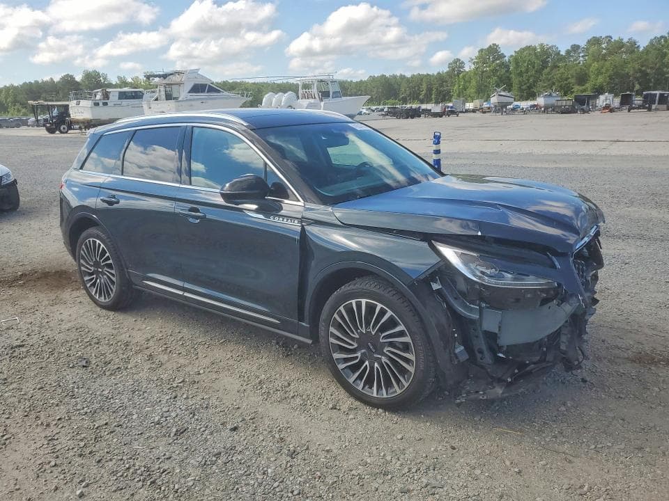 2021 LINCOLN CORSAIR RESERVE 4