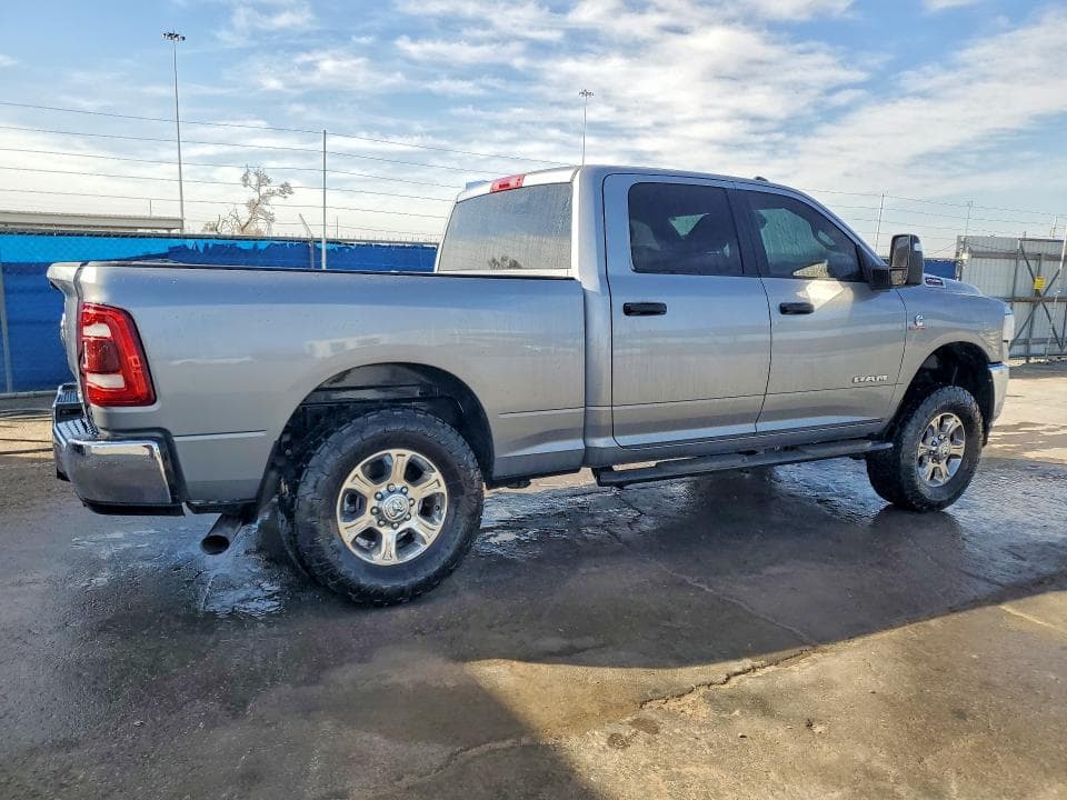 2024 RAM 2500 BIG HORN BIG HORN 3