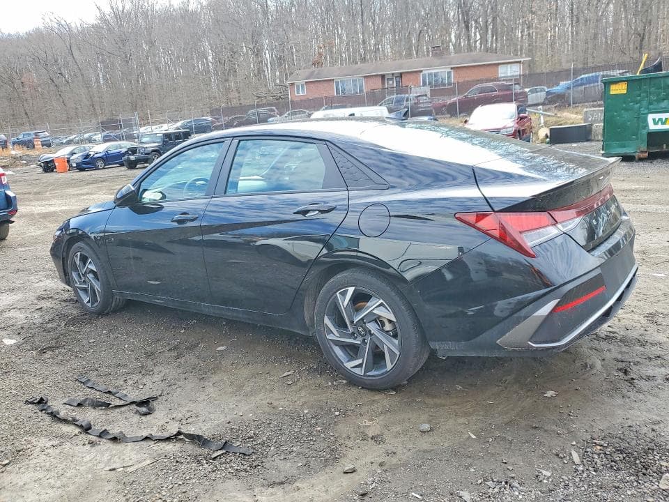 2025 HYUNDAI ELANTRA SEL SPORT 2